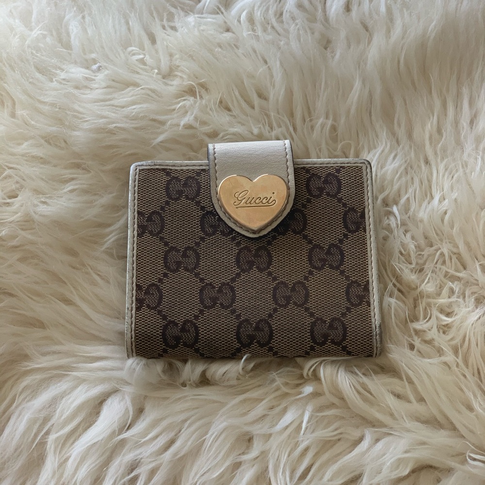 Authentic Gucci Monogram Wallet.